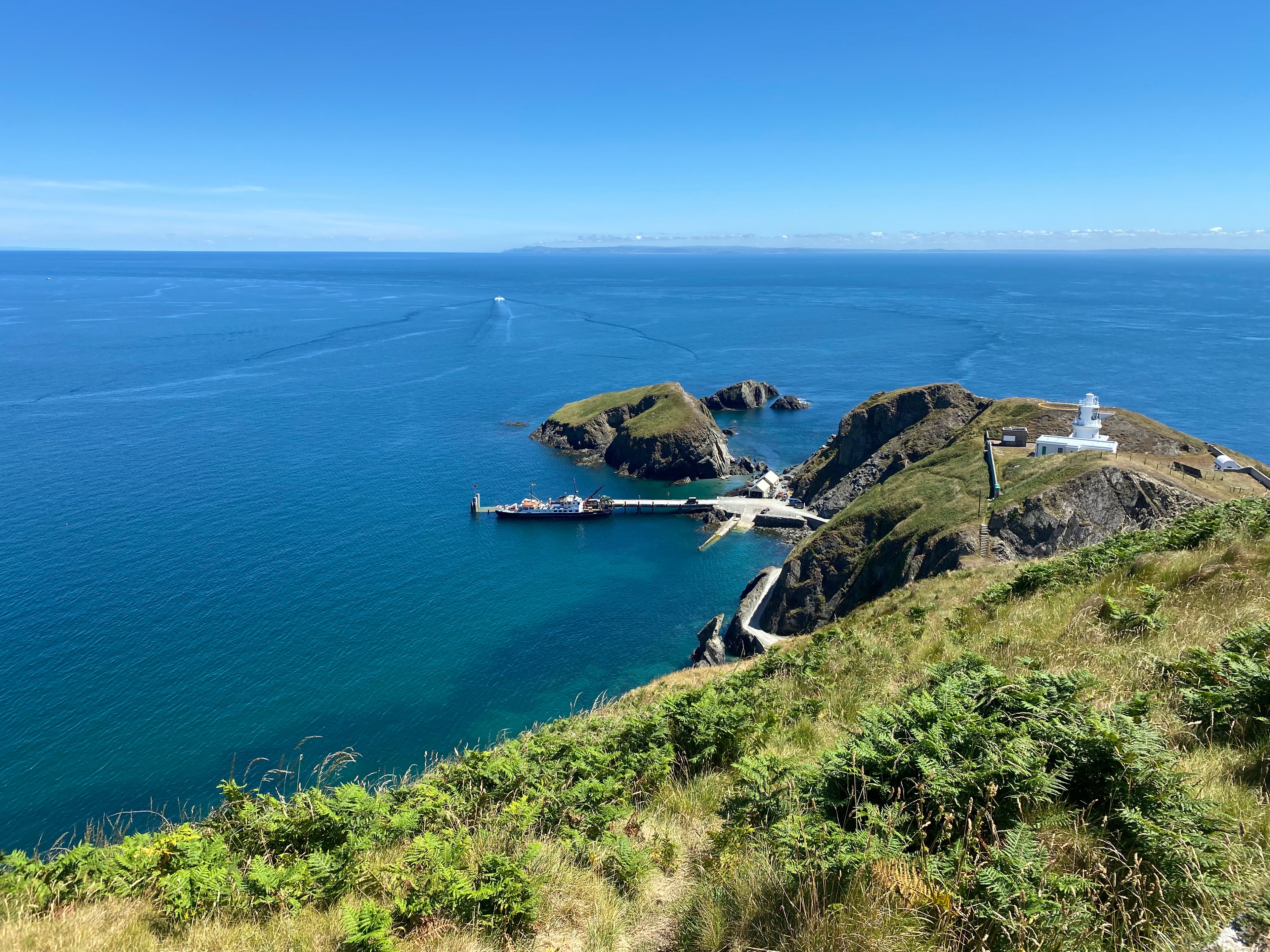 Sea-view trail running accommodation in lundy island North Devon