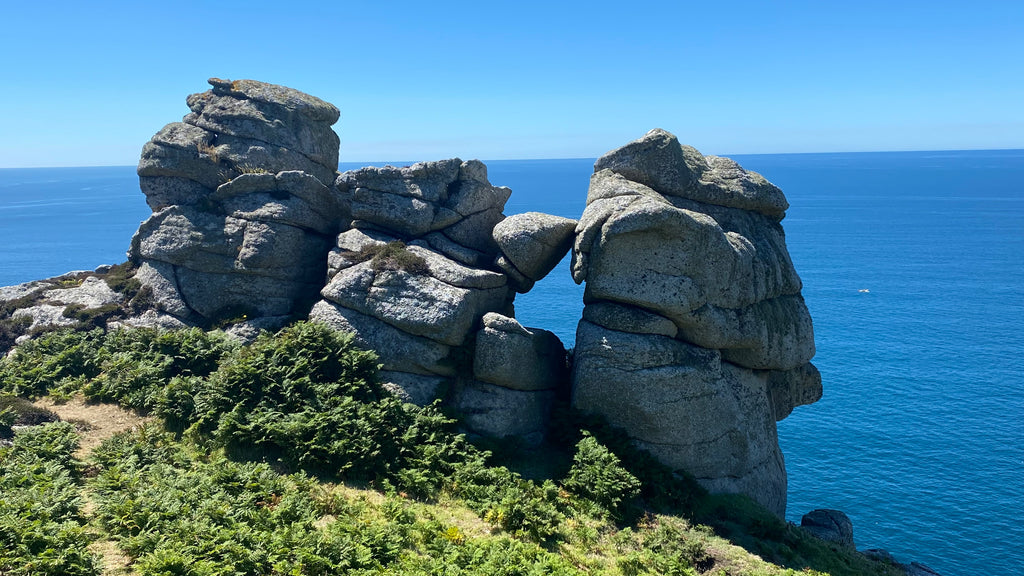 Sea-view trail running accommodation in Mortehoe North Devon